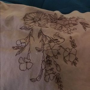 Torrid embroidered pink leggings size 3